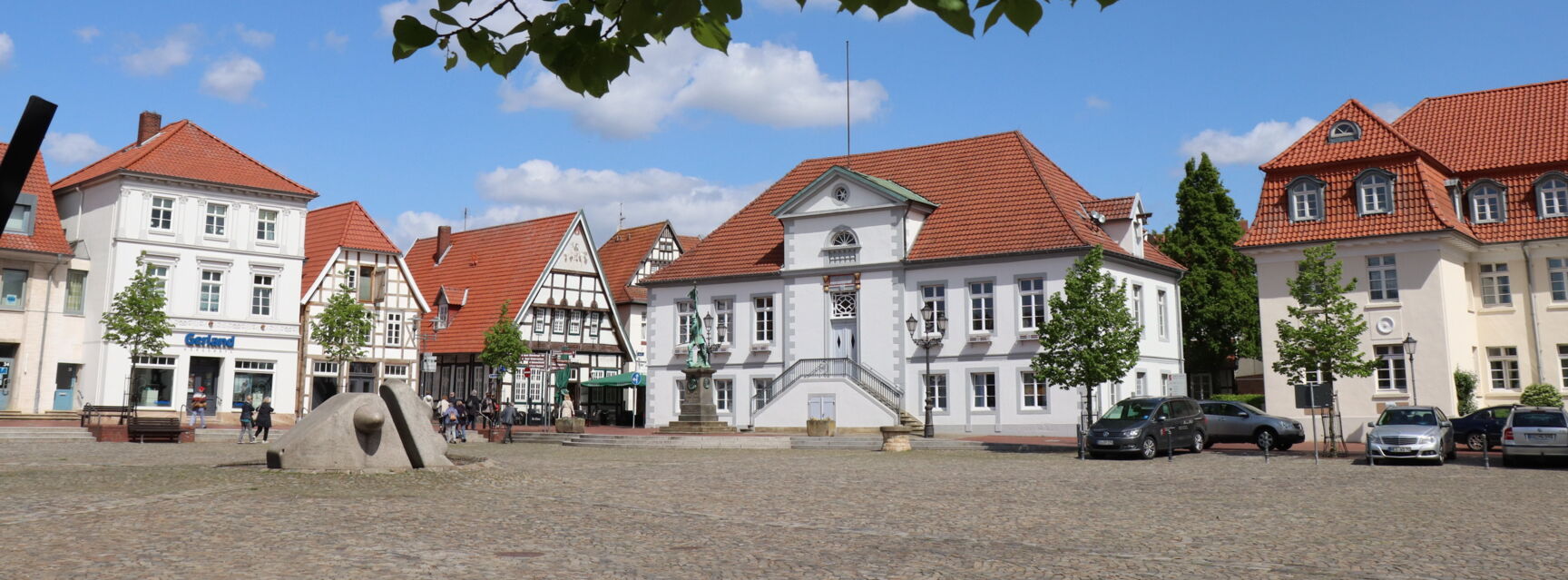 Marktplatz mit Rathaus © Samtgemeinde Artland