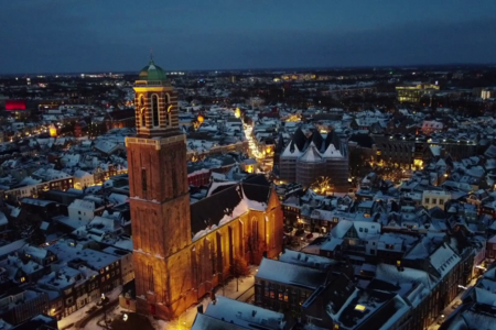 Zwolle - -winter-Peperbus © BeleefMedia