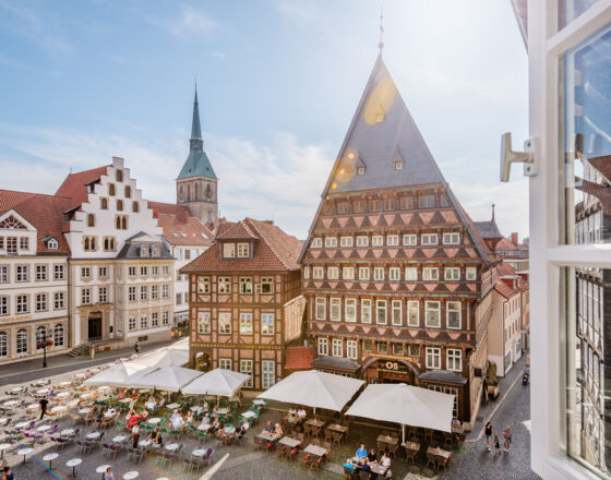 Historischer Marktplatz mit Knochenhaueramtshaus © Hildesheim Marketing GmbH, Foto Dagmar Schwelle Historischer Marktplatz mit Knochenhaueramtshaus © Hildesheim Marketing GmbH, Foto Dagmar Schwelle