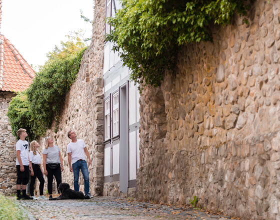 Stadtmauer_Familie_Osterode_Daniel_Li