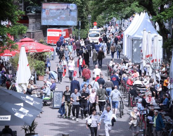 Neuss Innenstadt Hansemarkt