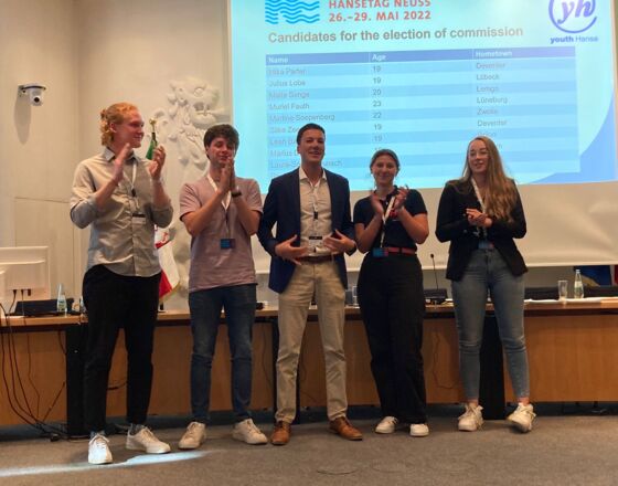 Bild Kommission ©Natasja Leoné Bild Kommission ©Natasja Leoné