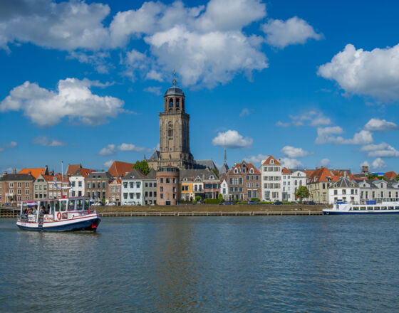 Deventer Algemeen IJsselaanzicht ©Gerard Dubois | VVV Deventer