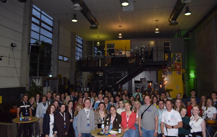 Bild Get Together ©Jugendamt Neuss/Greyhound-Pier 1