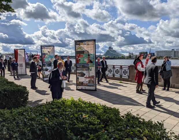 Ausstellung an der Düna